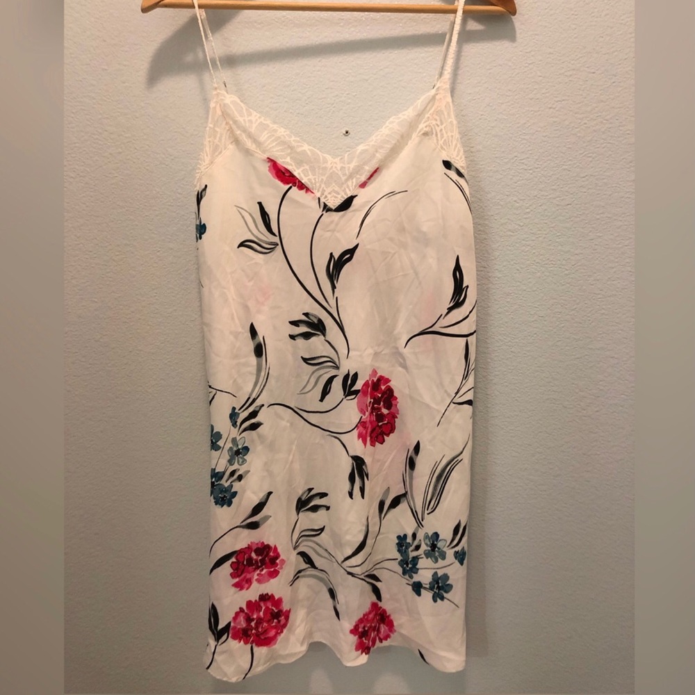 Josie by Natori Felicity Chemise Lace size med NWT